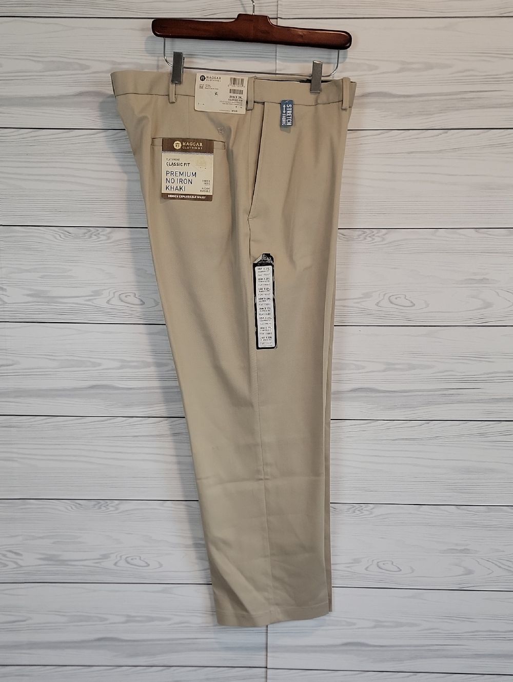 Haggar Classic Fit No-Iron Chinos in Light Tan NWT Mens Size 38 X 29